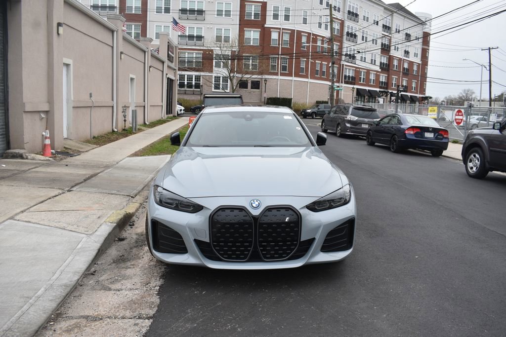 Used 2024 BMW i4 eDrive40 w/ M Sport Package image 3