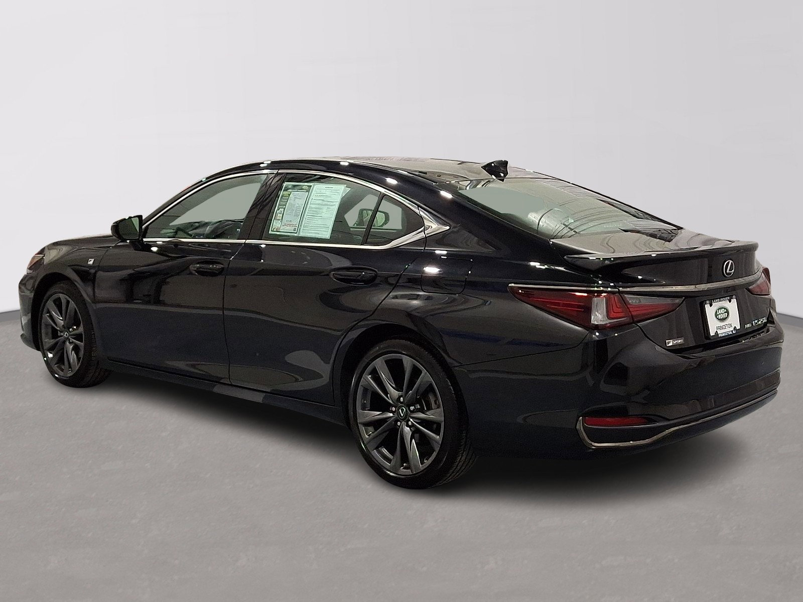 Used 2021 Lexus ES 250 F Sport image 2