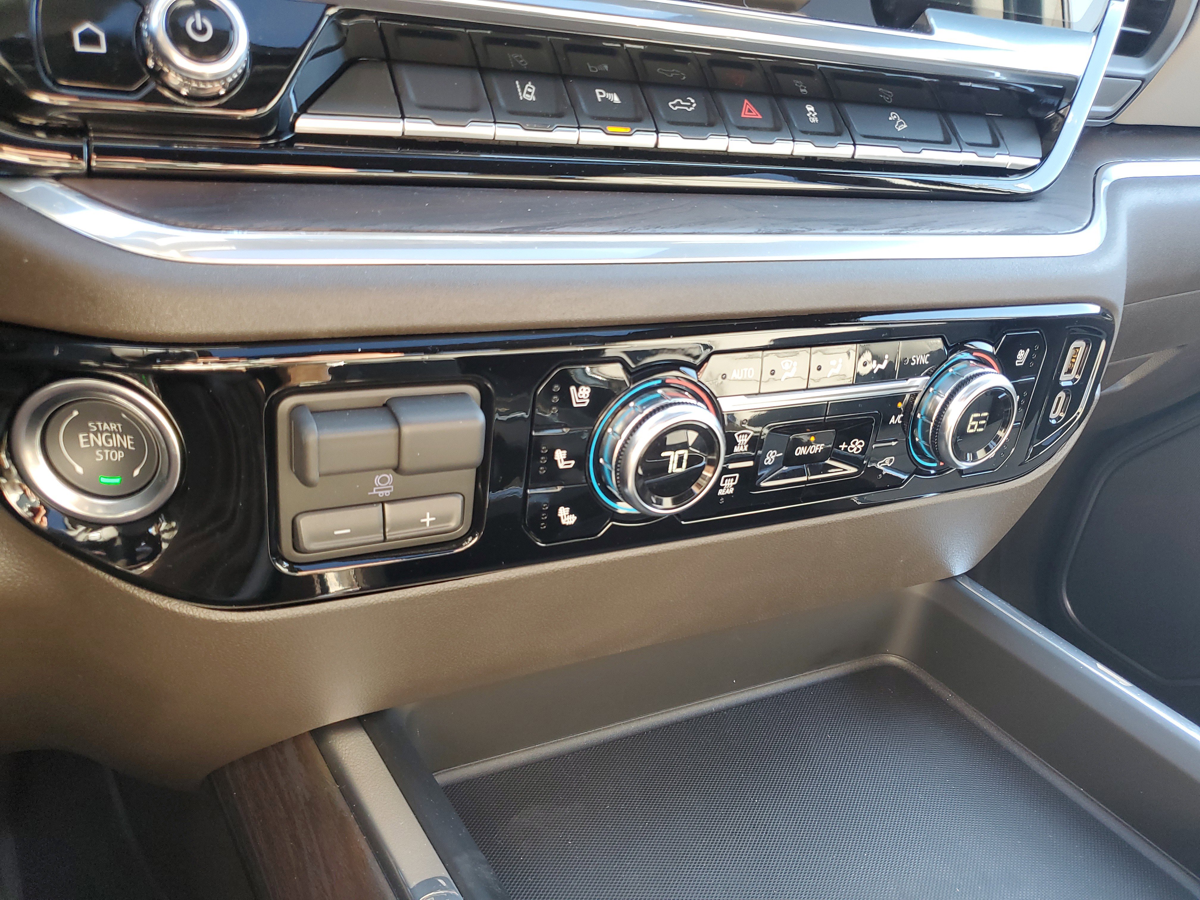 New 2025 GMC Sierra 2500 SLT w/ SLT Premium Package image 21