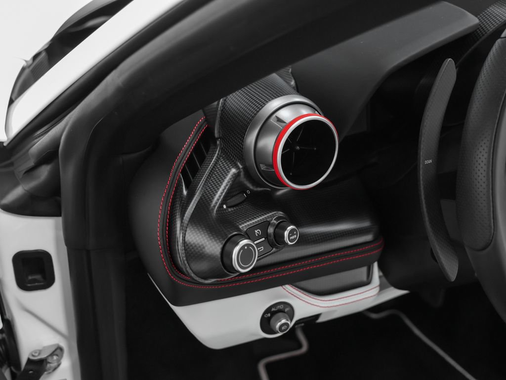Certified 2022 Ferrari F8 Tributo RWD image 60
