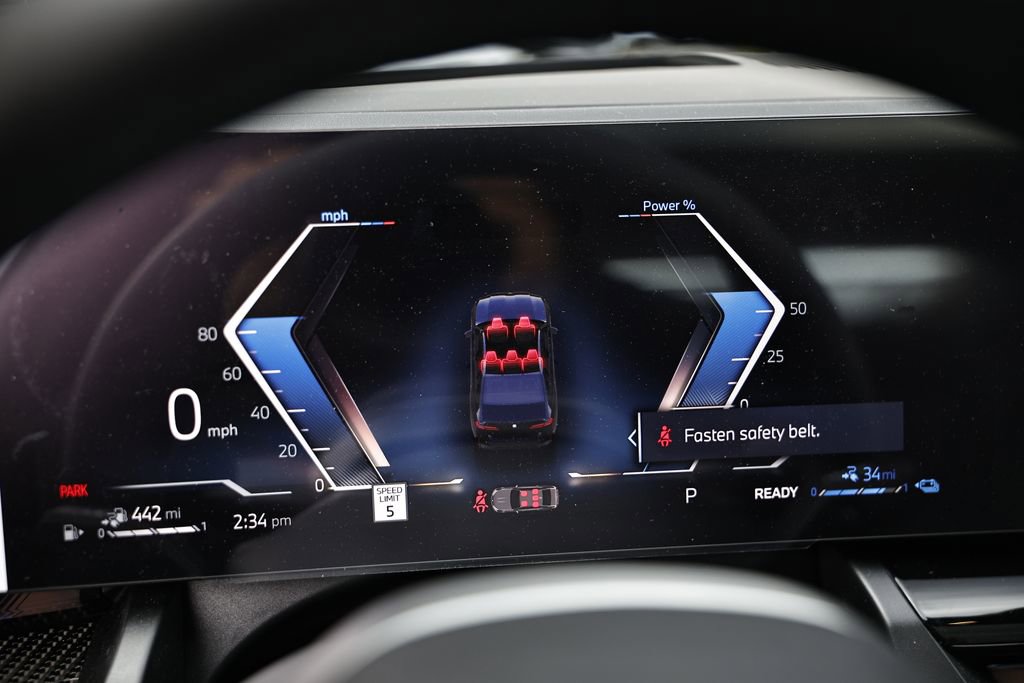 New 2026 BMW 550e xDrive w/ Executive Package AWD/4WD image 33