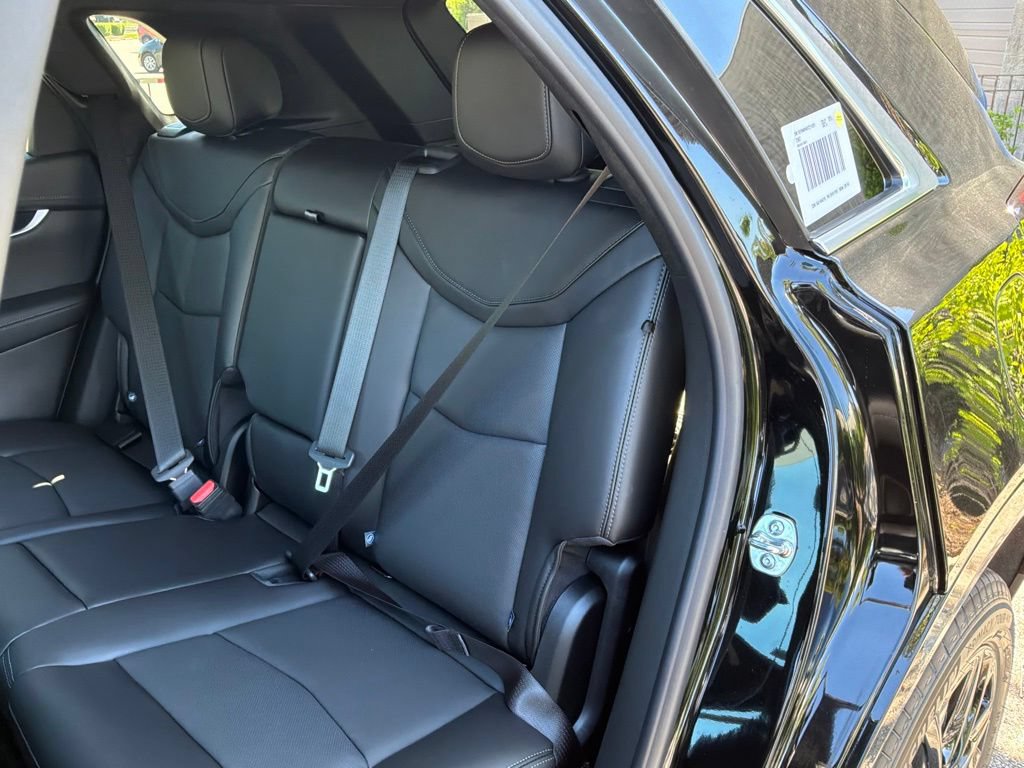 New 2026 Cadillac XT5 Premium Luxury w/ LPO, ONYX Package AWD/4WD image 16