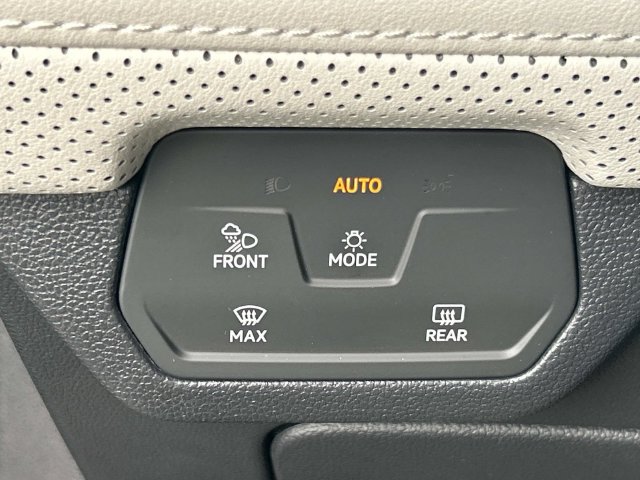 Used 2024 Volkswagen Atlas Cross Sport SEL Premium R-Line AWD/4WD image 36