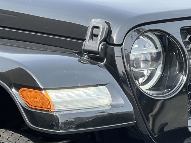 Used 2022 Jeep Gladiator Overland image 7