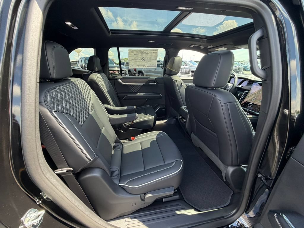 New 2026 GMC Acadia Denali w/ Super Cruise Package AWD/4WD image 16