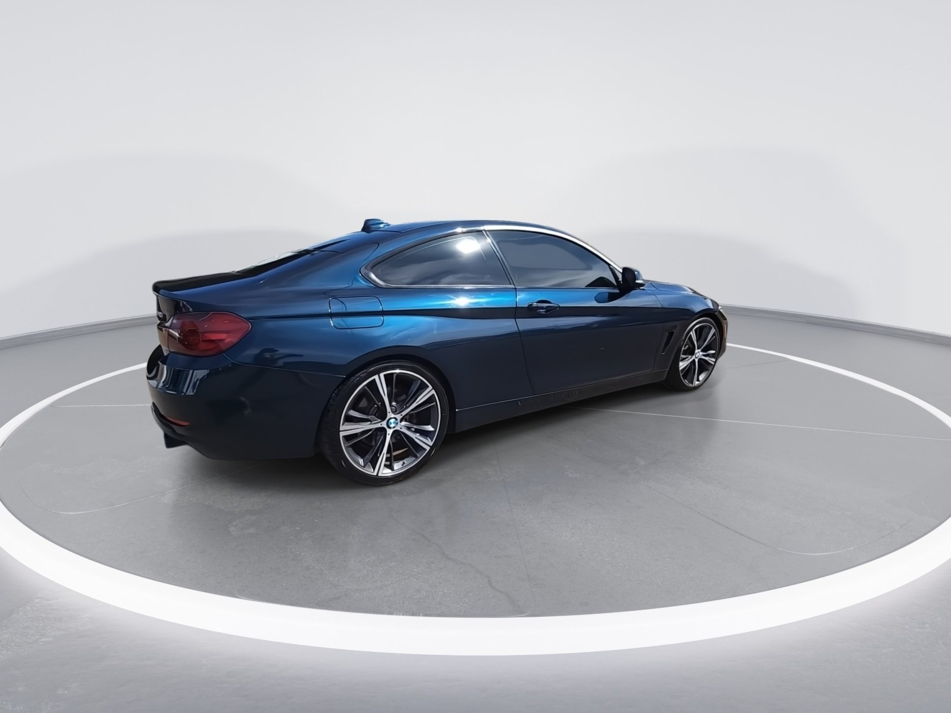 Used 2017 BMW 440i Coupe RWD image 3