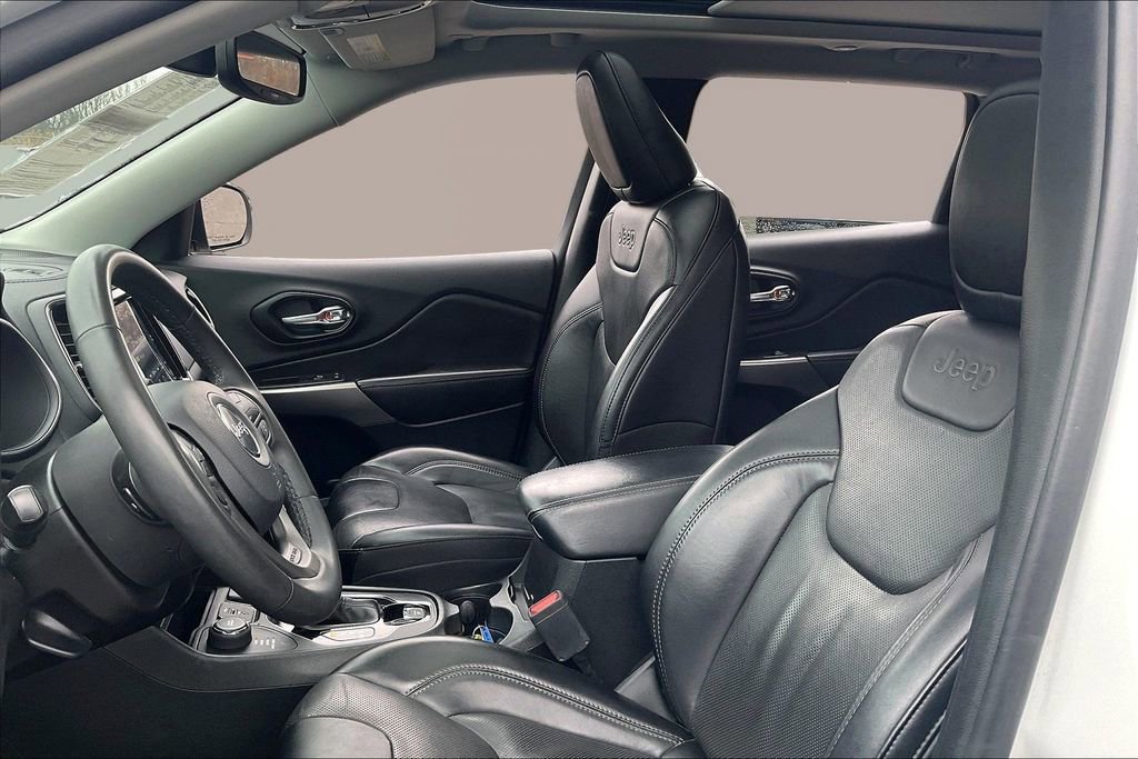 Used 2022 Jeep Cherokee Limited image 24