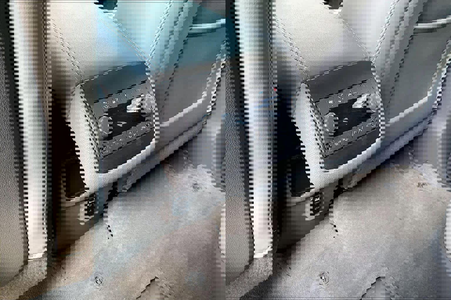 Used 2015 Chevrolet Traverse LT image 36