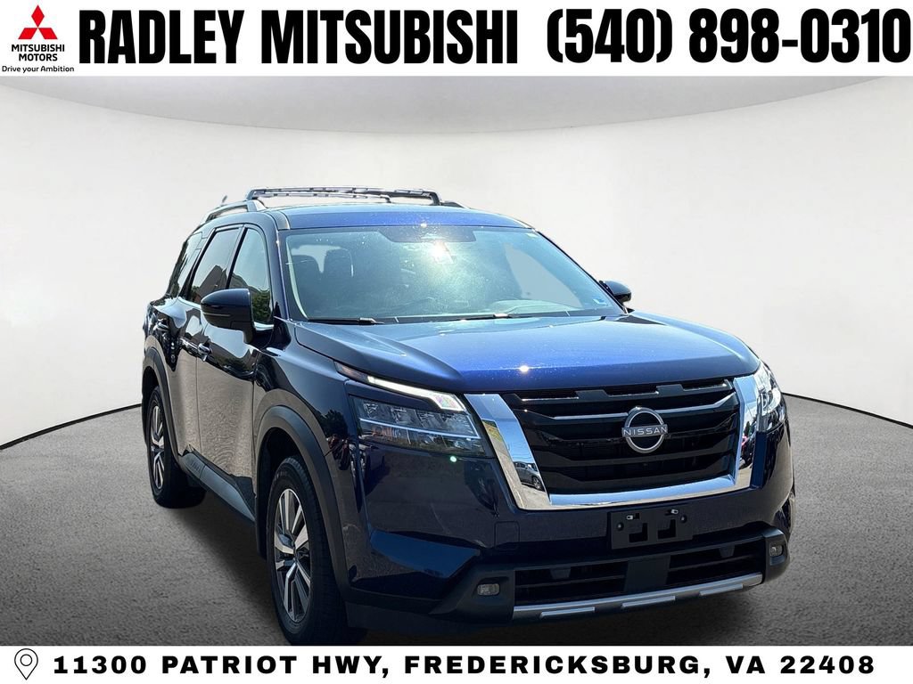 Used 2023 Nissan Pathfinder SL AWD/4WD image 22