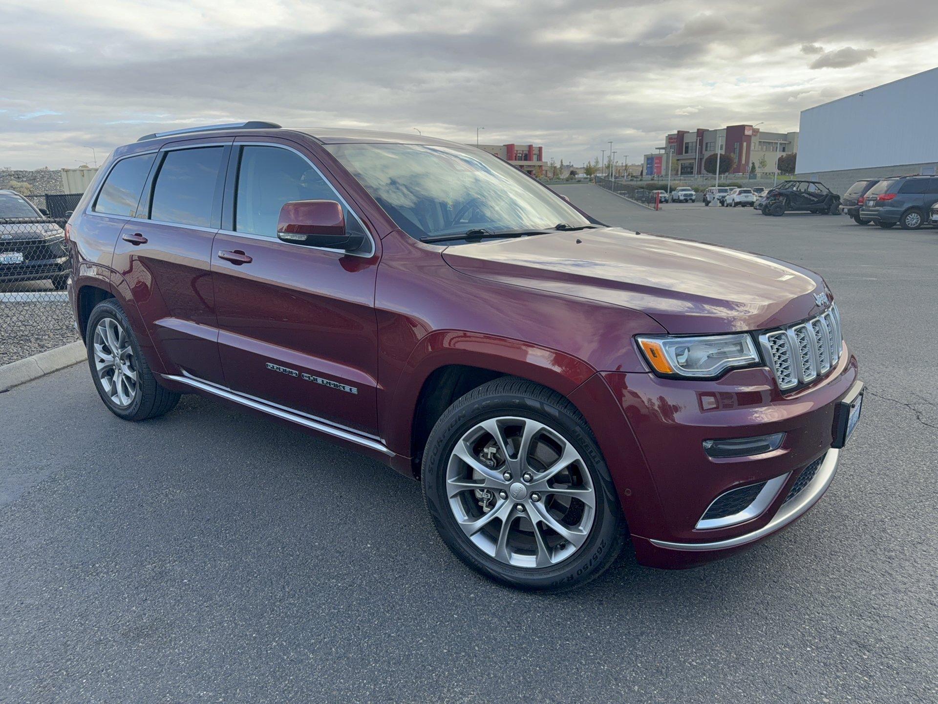 Used 2021 Jeep Grand Cherokee Summit w/ Platinum Series Group AWD/4WD image 39
