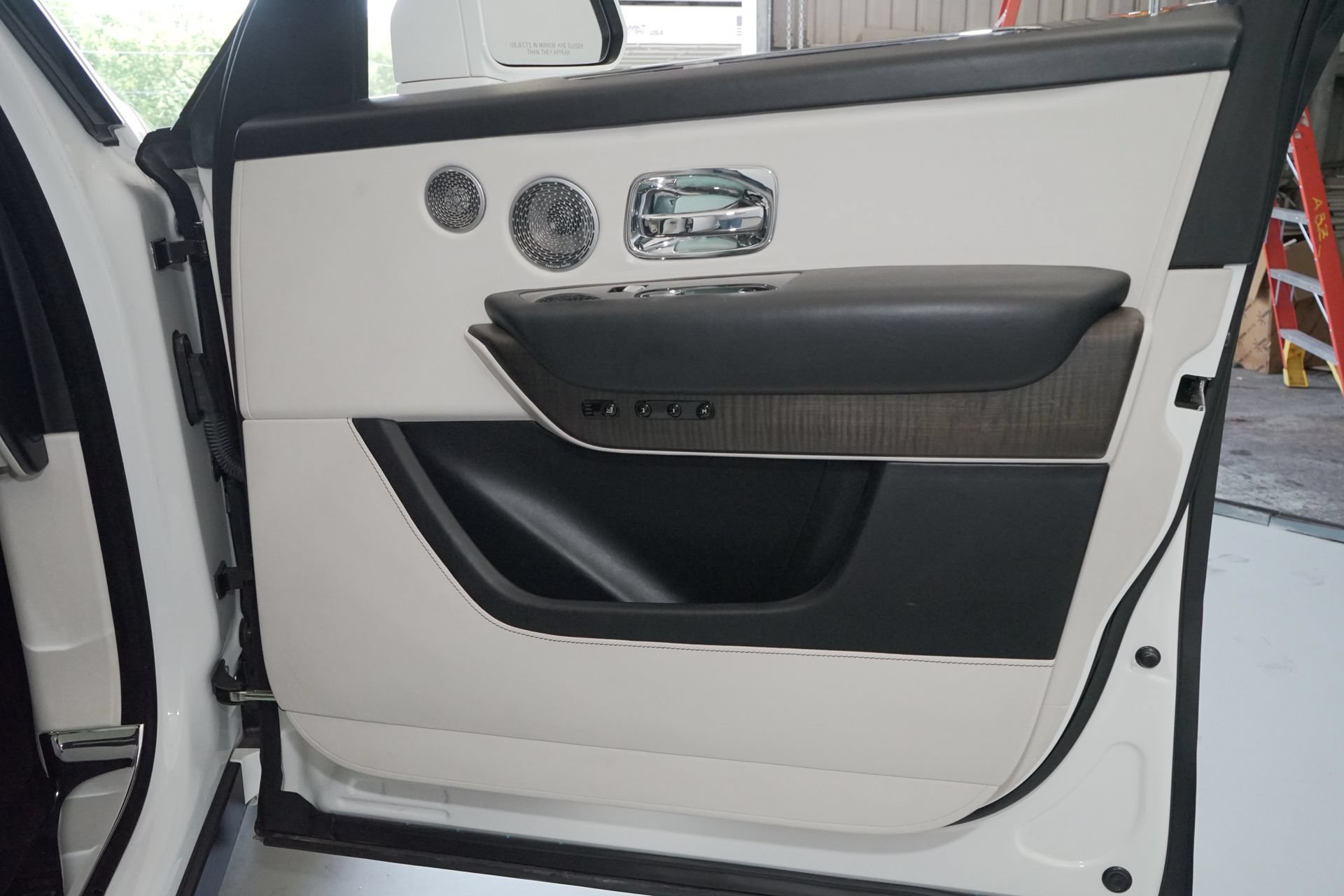 Used 2019 Rolls-Royce Cullinan AWD/4WD image 31