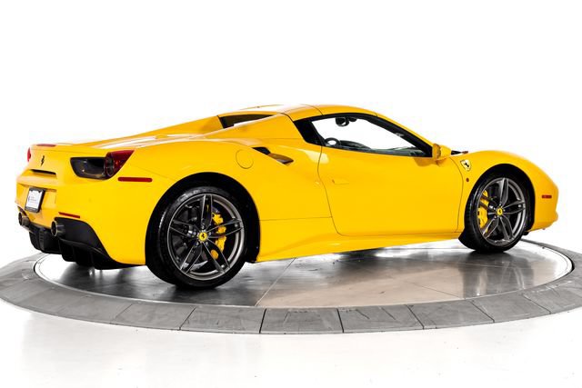 Used 2019 Ferrari 488 Spider RWD image 2