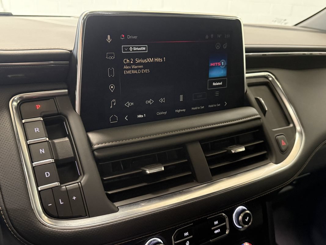 Used 2023 GMC Yukon AT4 w/ Technology Package AWD/4WD image 13