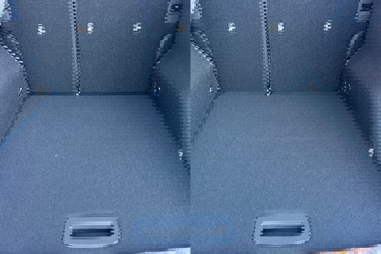 New 2026 Nissan Kicks SR w/ Illumination Package image 18