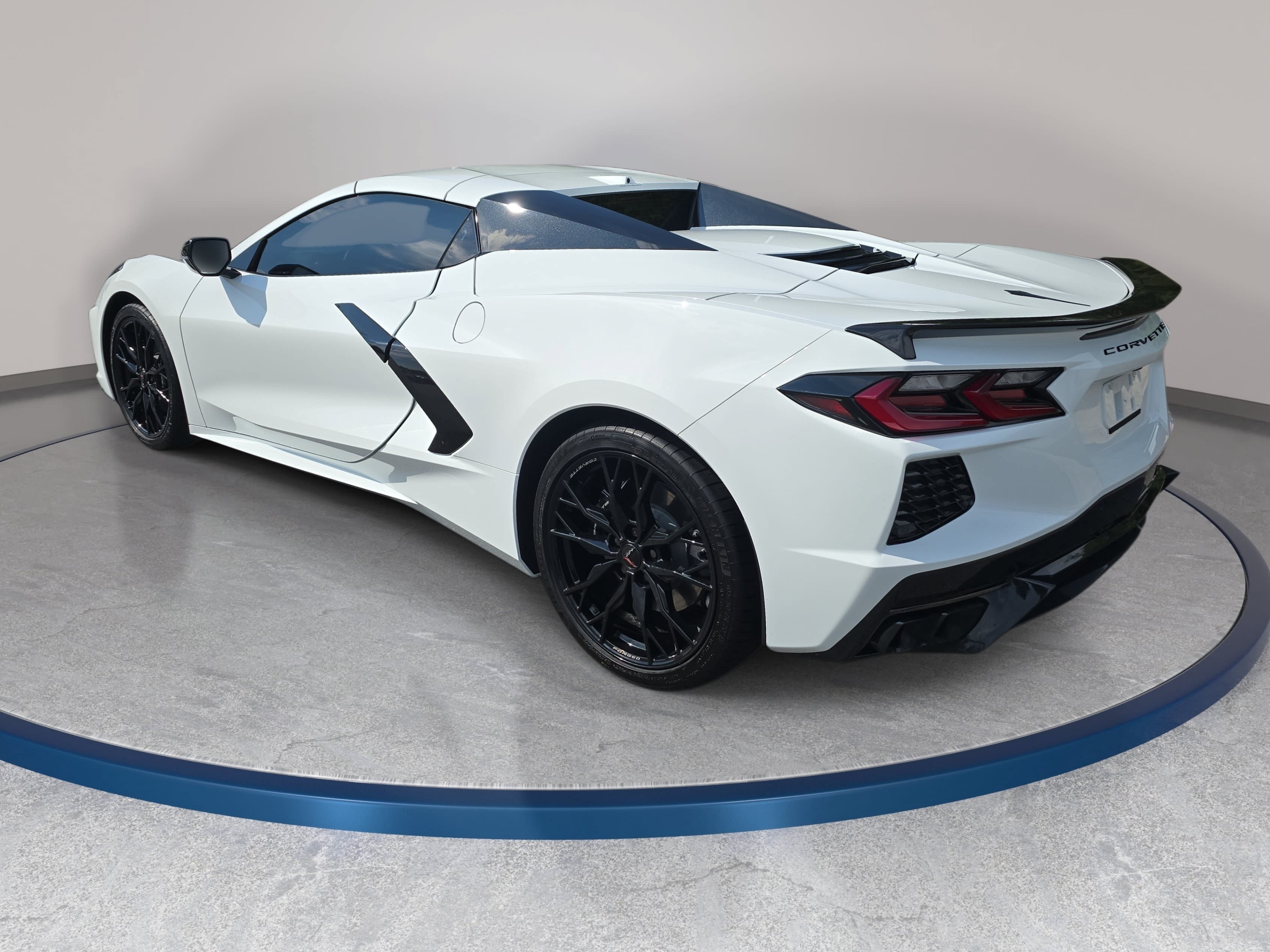 Used 2024 Chevrolet Corvette Stingray Preferred Conv w/ Battery Protection Package RWD image 7