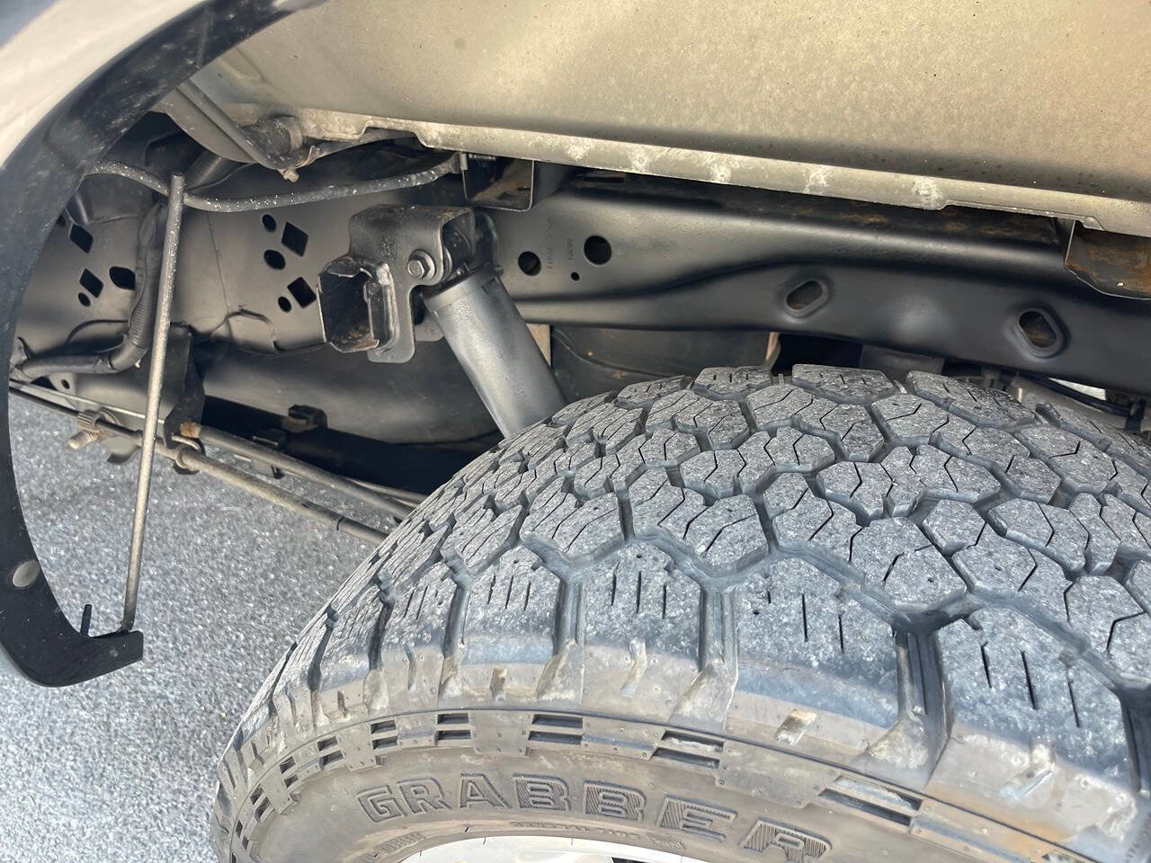 Used 2013 Ford F150 Platinum image 16