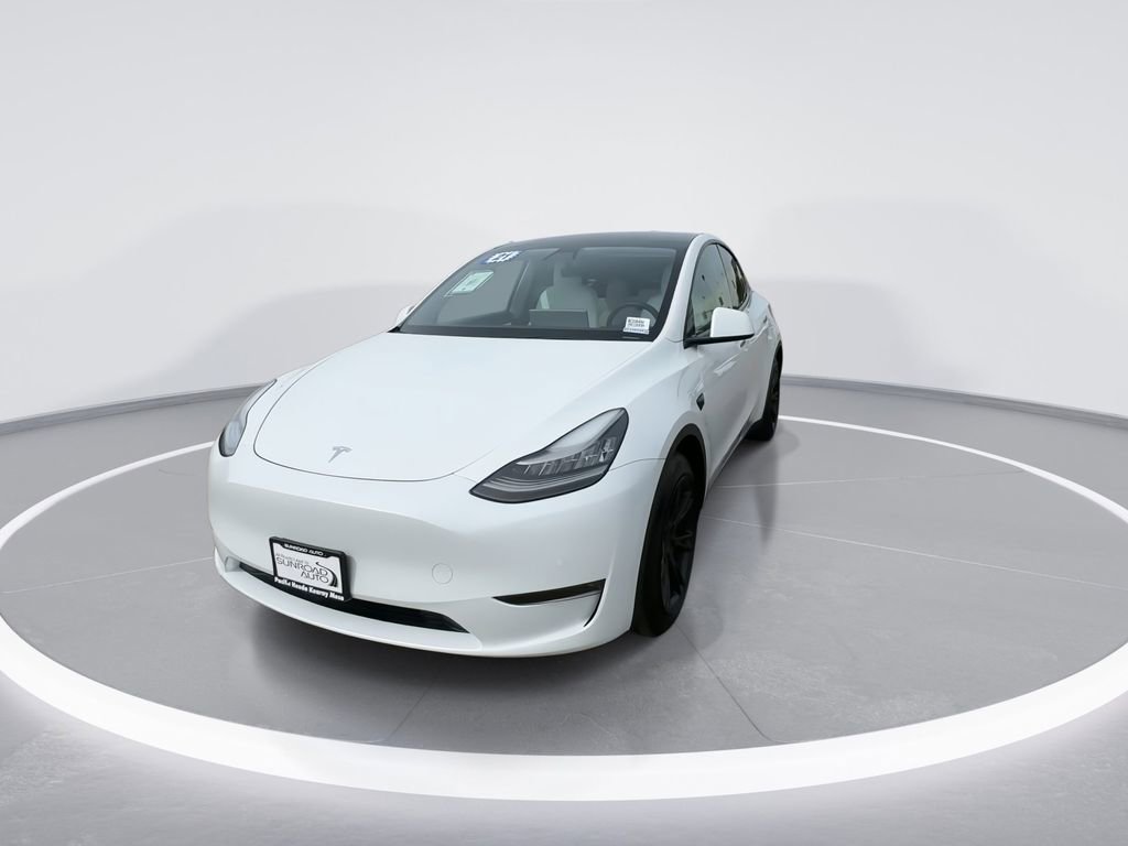 Used 2021 Tesla Model Y Long Range image 4
