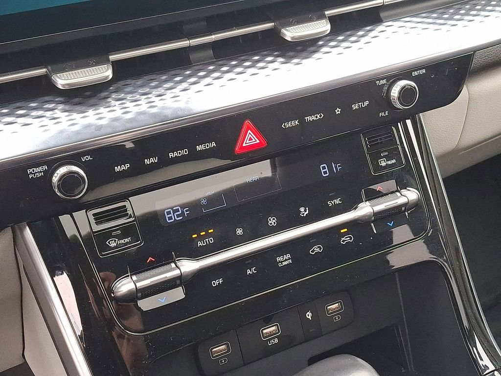 Used 2024 Kia Carnival SX Prestige image 17