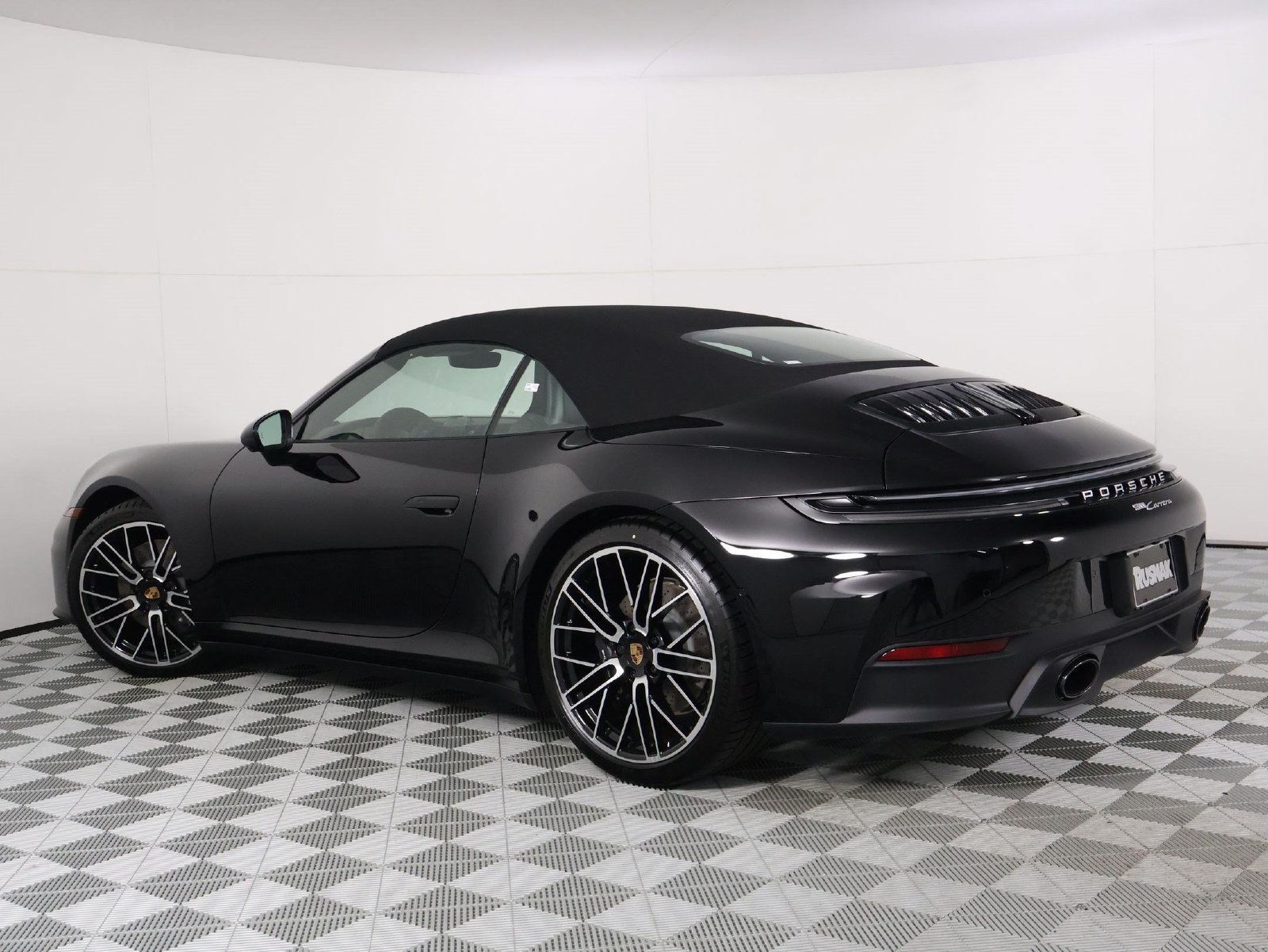 New 2026 Porsche 911 Carrera RWD image 3