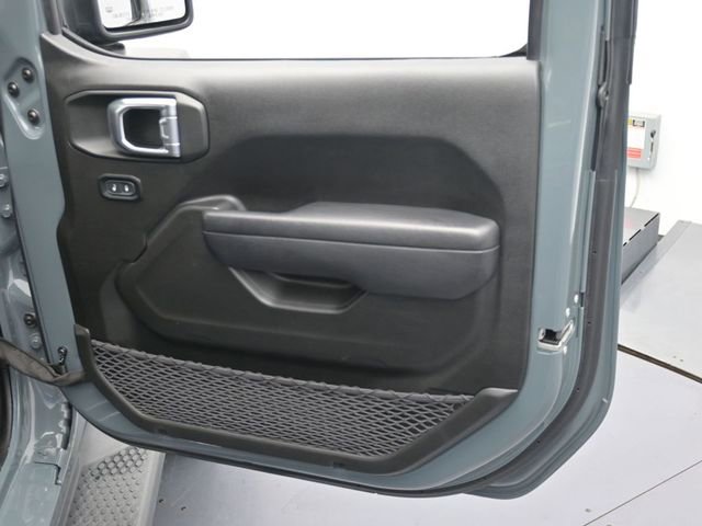 Used 2024 Jeep Wrangler Willys image 32