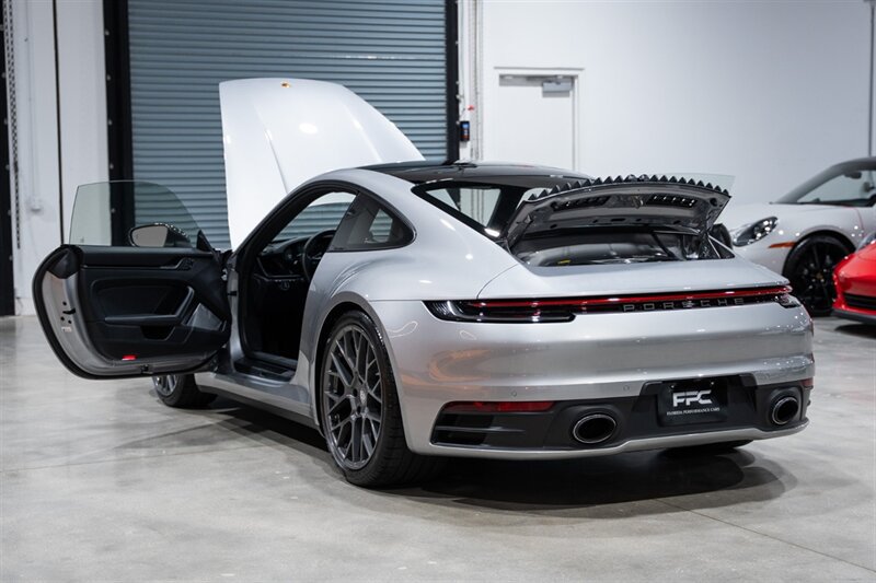 Used 2024 Porsche 911 Carrera T RWD image 35