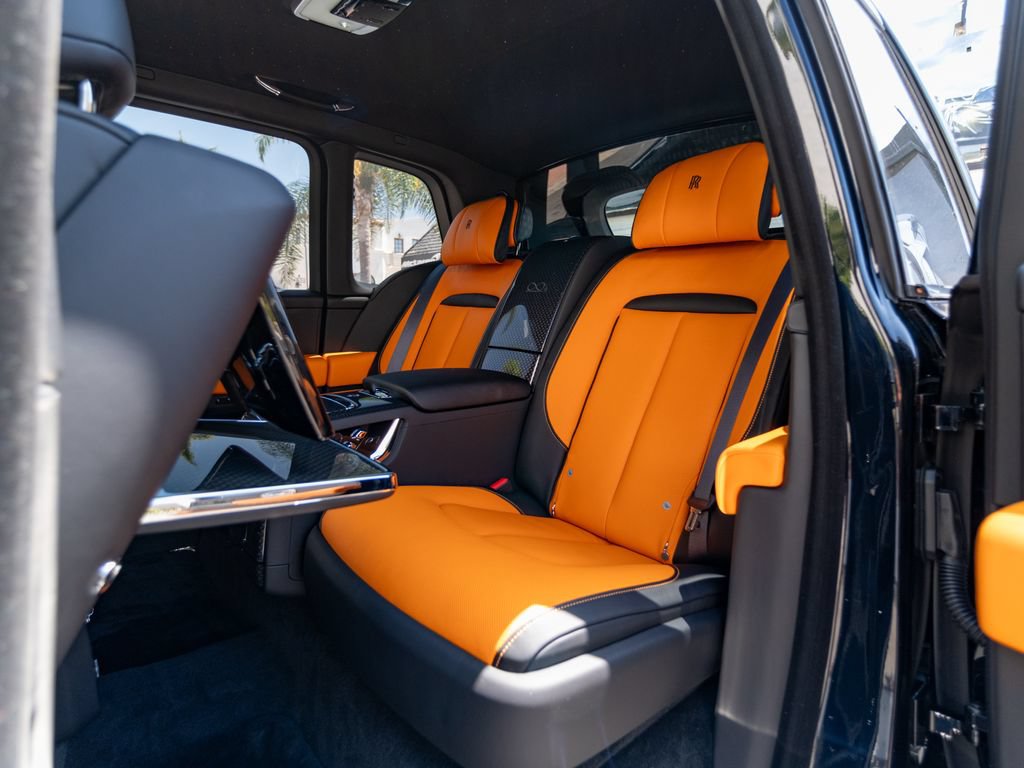 New 2027 Rolls-Royce Cullinan Black Badge AWD/4WD image 8