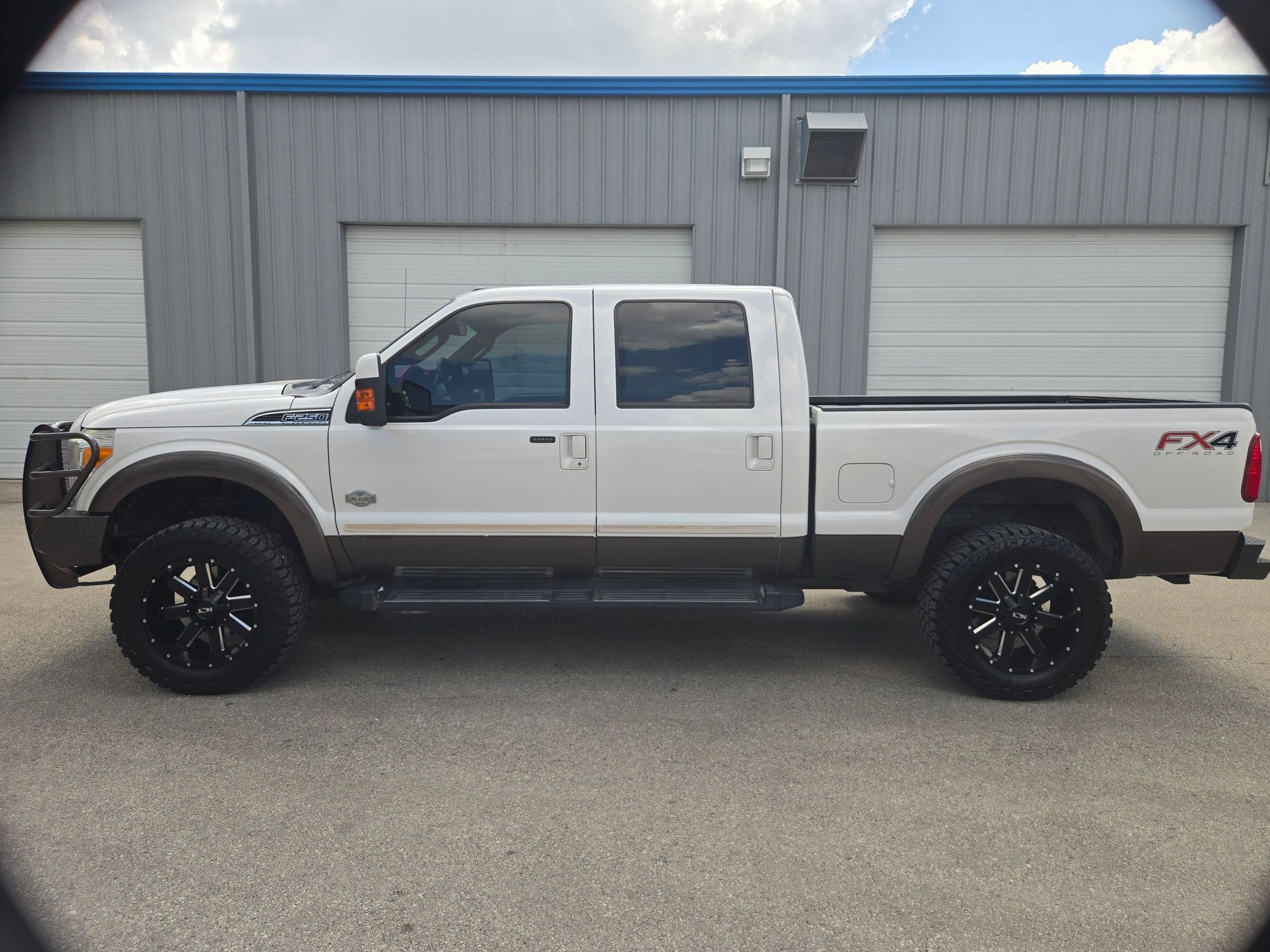 Used 2015 Ford F250 King Ranch w/ FX4 Off-Road Package AWD/4WD image 6