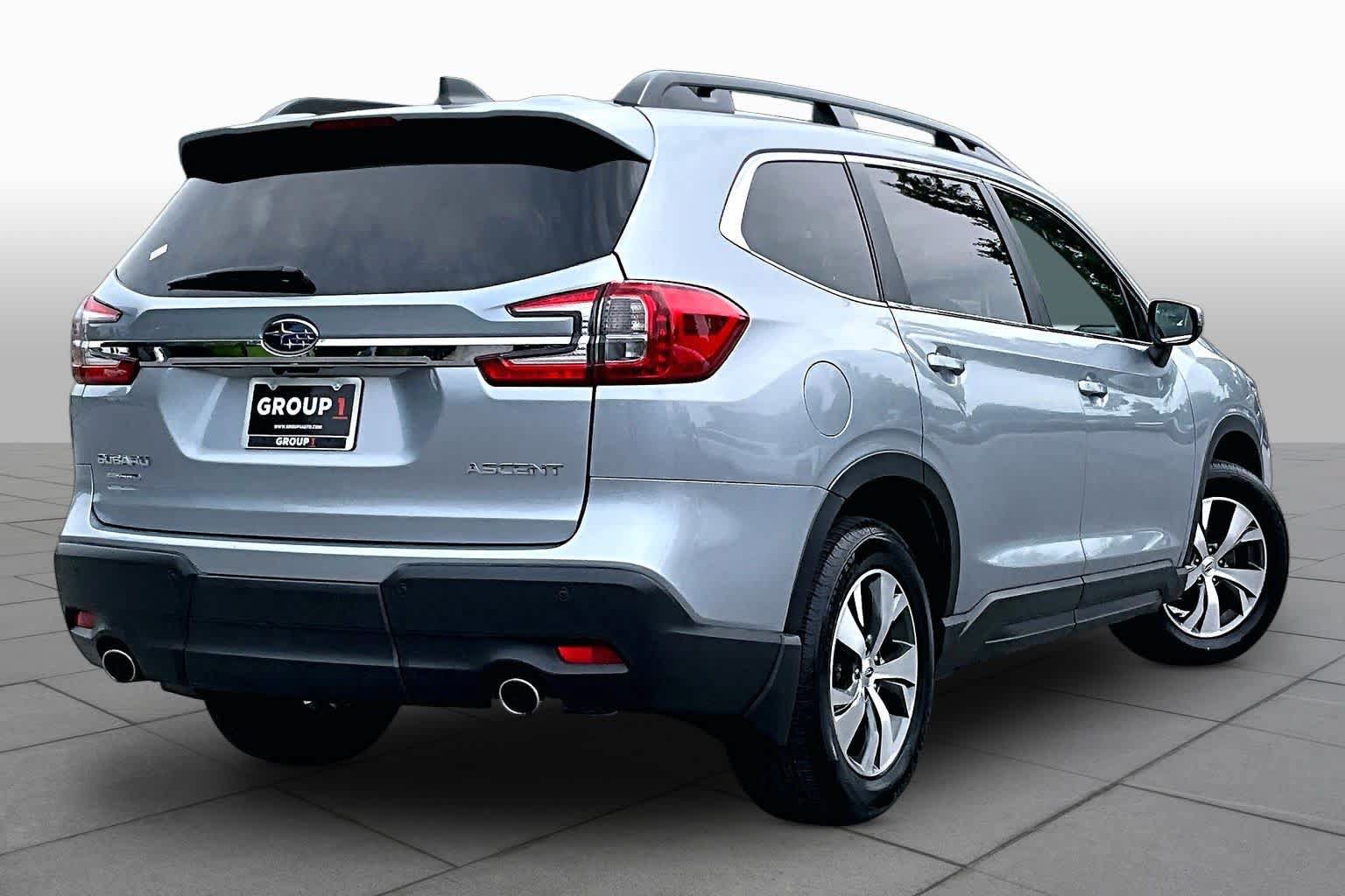 Used 2023 Subaru Ascent Premium w/ Convenience Package AWD/4WD image 13