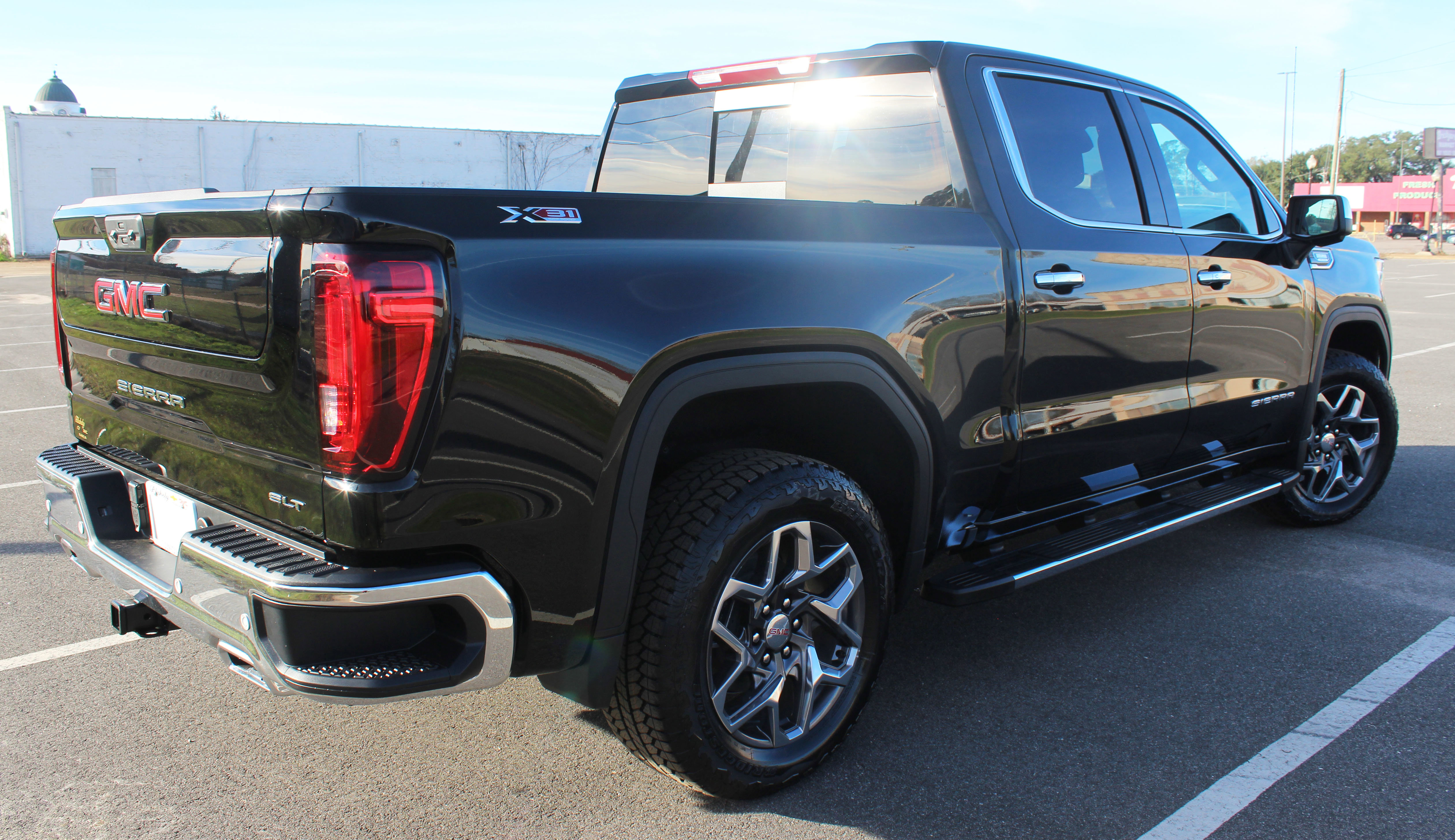 New 2026 GMC Sierra 1500 SLT w/ SLT Premium Plus Package image 19