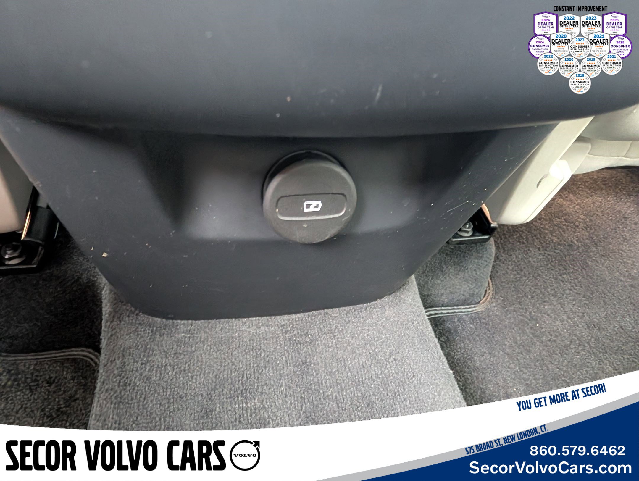 Certified 2023 Volvo XC90 B6 Plus w/ Protection Package Premier image 14