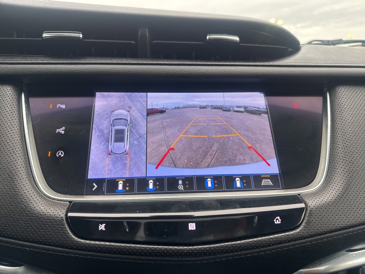 Used 2020 Cadillac XT5 Premium Luxury FWD image 42