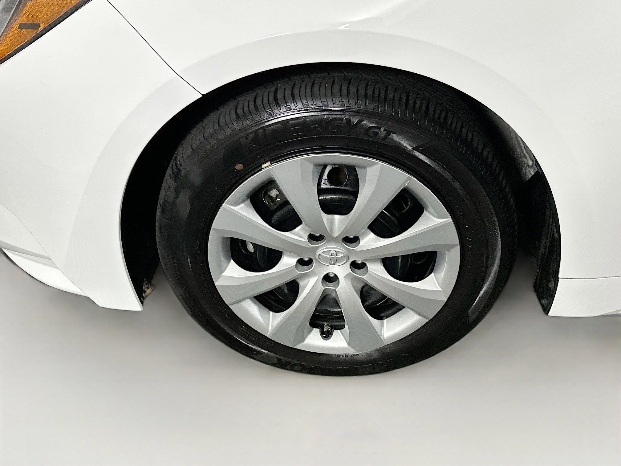 Used 2023 Toyota Corolla LE w/ Carpet Mat Package (TMS) image 11