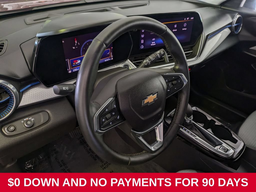 Used 2025 Chevrolet Trax LT w/ LT Convenience Package FWD image 30