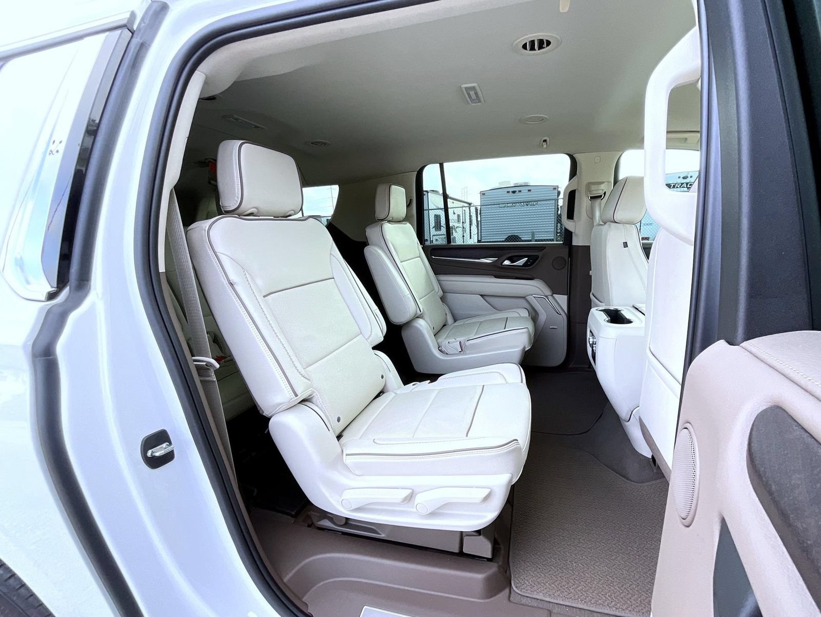 Certified 2023 GMC Yukon XL Denali AWD/4WD image 18