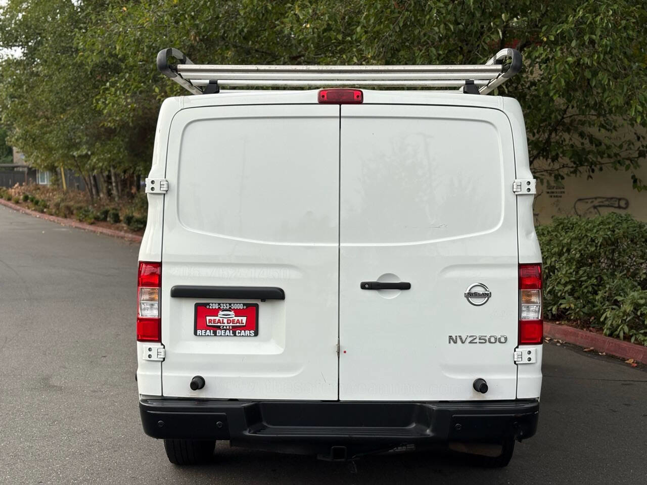 Used 2021 Nissan NV 2500 SV image 5