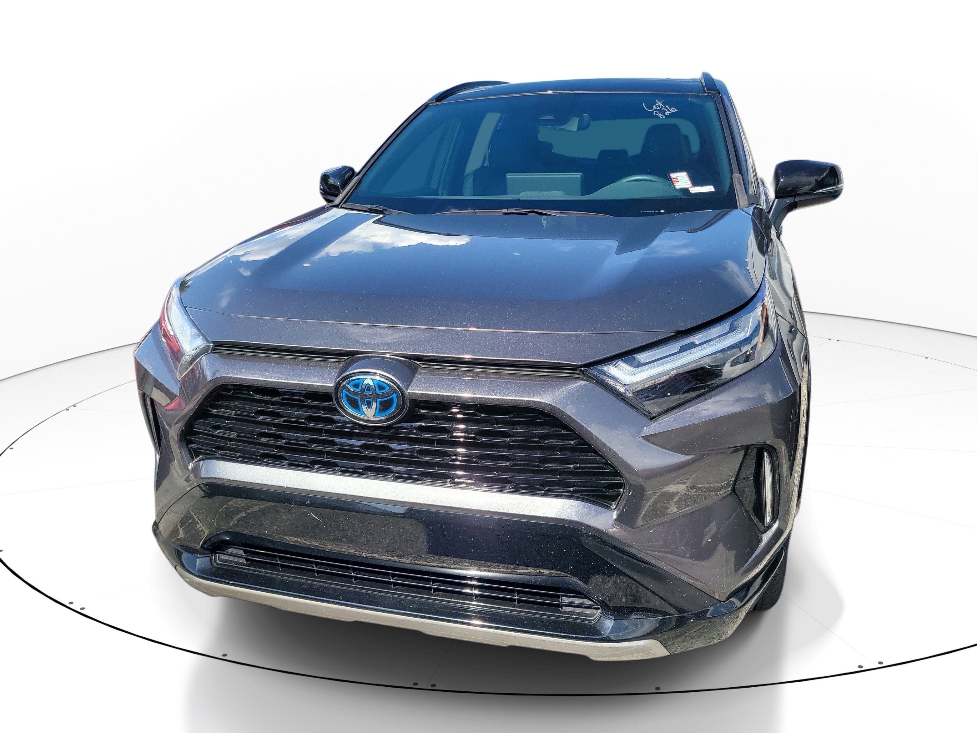 Used 2024 Toyota RAV4 XSE AWD/4WD image 2