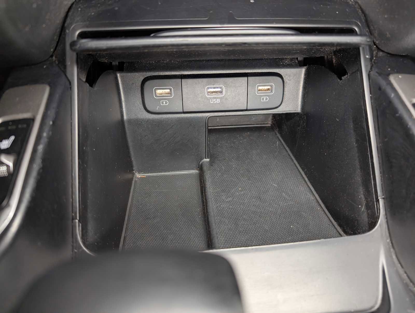 Certified 2022 Kia Sorento S image 29