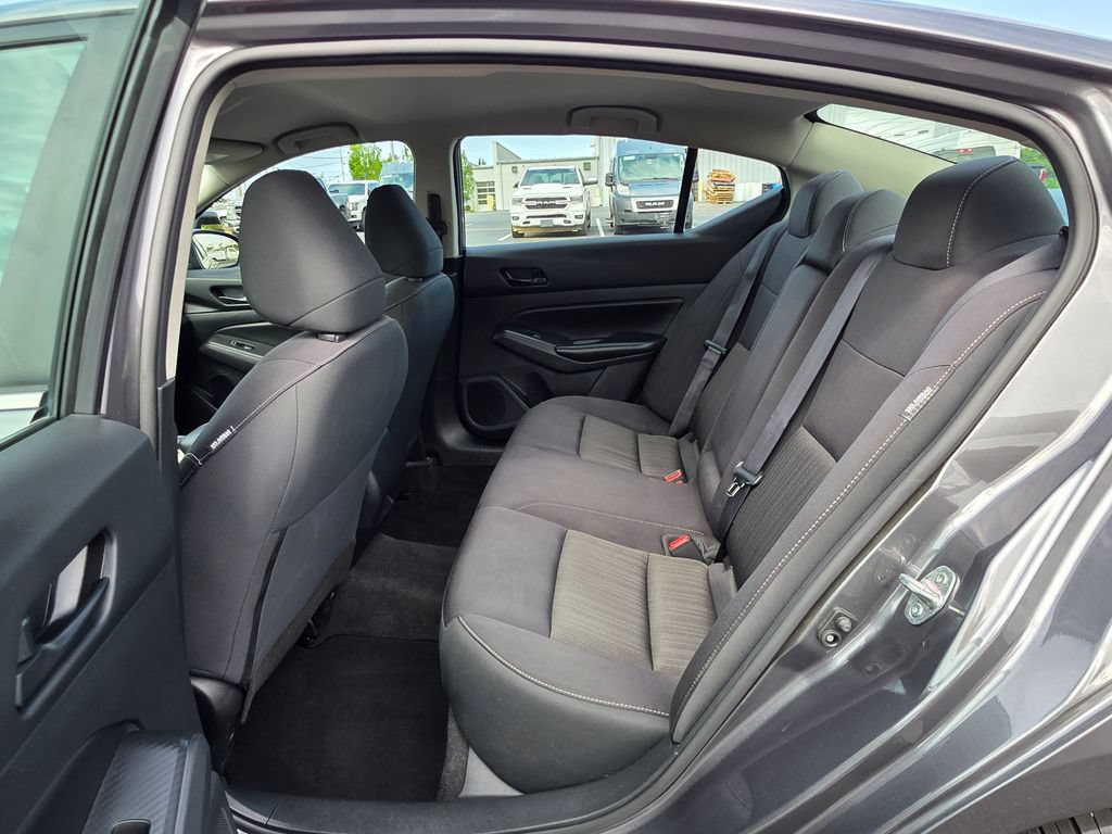 Used 2024 Nissan Altima 2.5 S FWD image 28