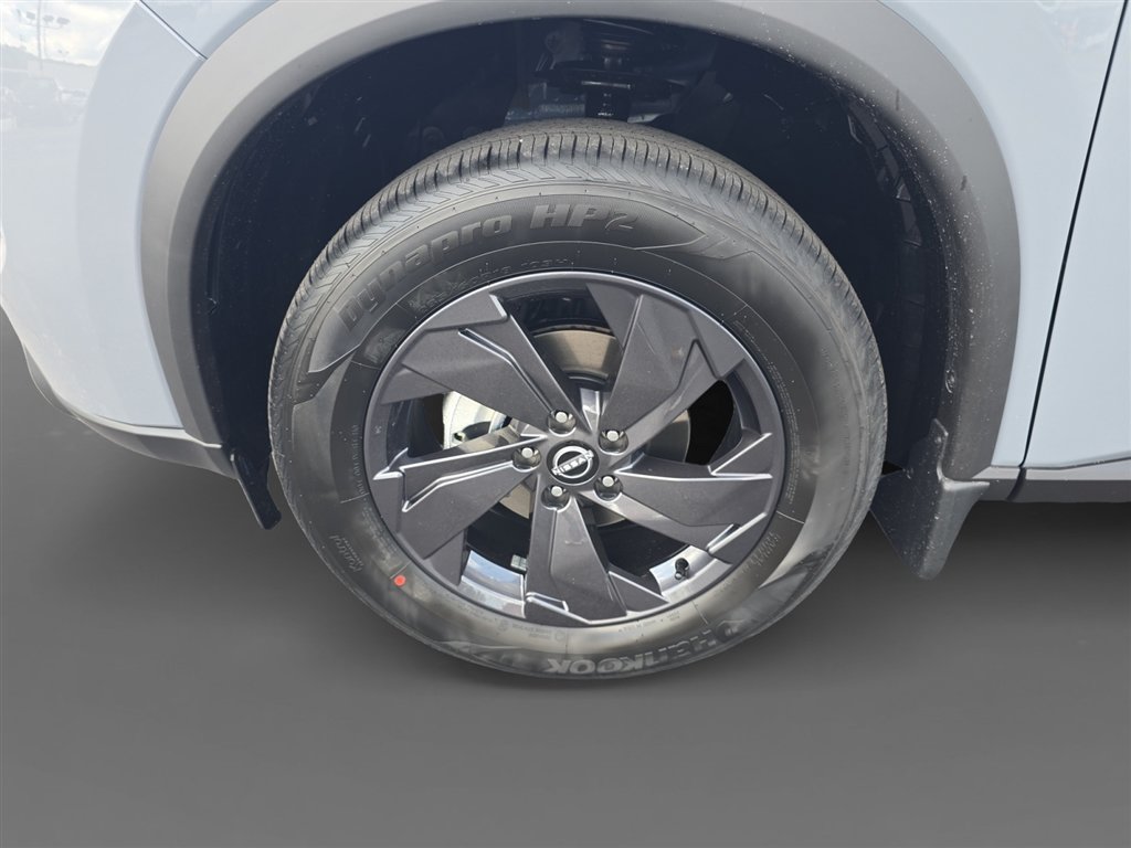 New 2026 Nissan Rogue SV AWD/4WD image 9