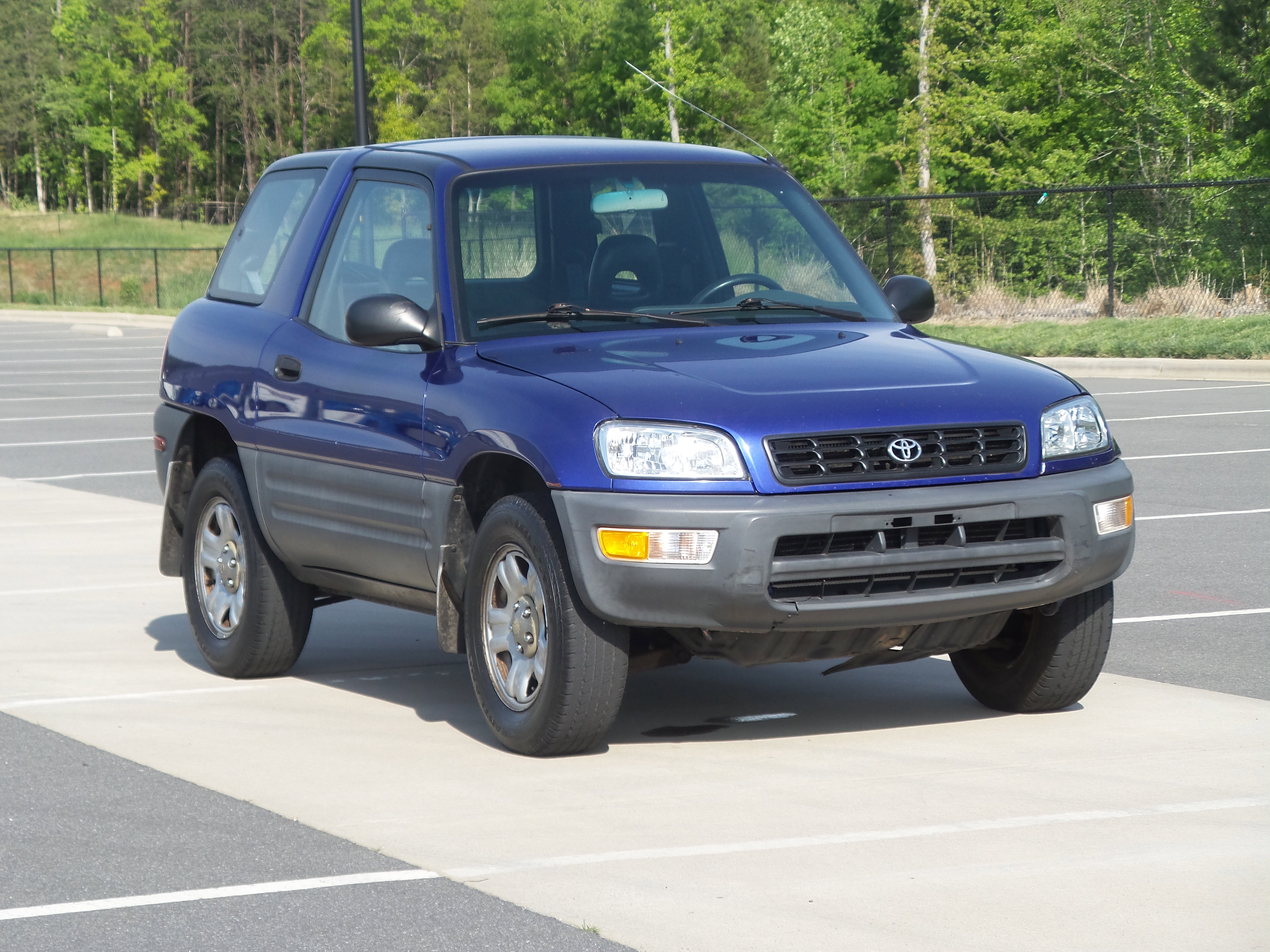 Used 1998 Toyota RAV4 2WD 2-Door image 4