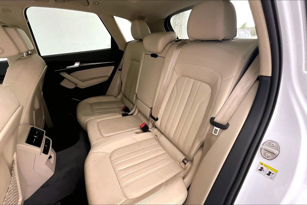 Used 2019 Audi Q5 2.0T Premium image 32