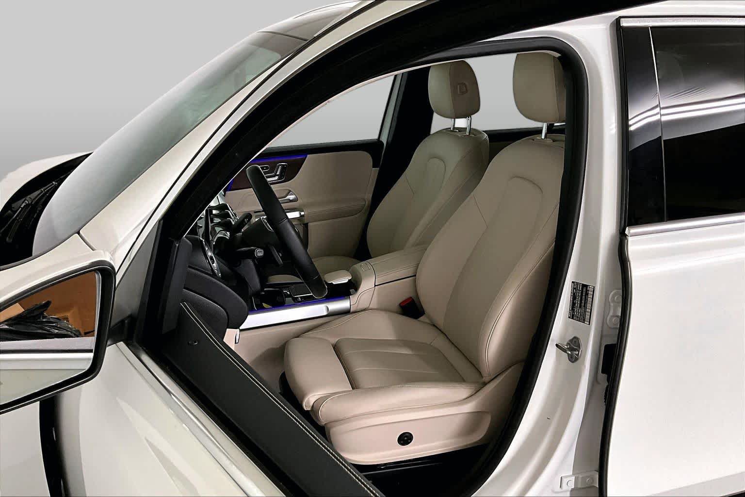 Certified 2022 Mercedes-Benz GLB 250 4MATIC image 9