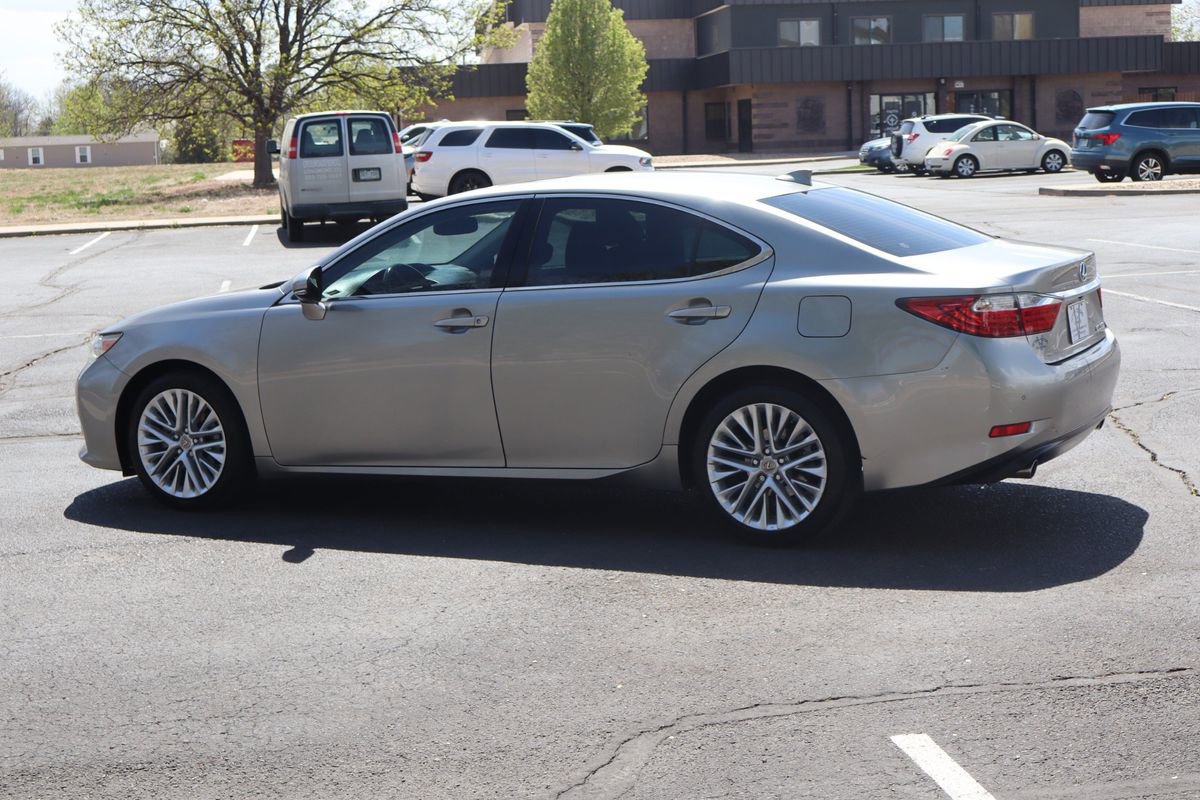 Used 2015 Lexus ES 350 w/ Luxury Package image 8