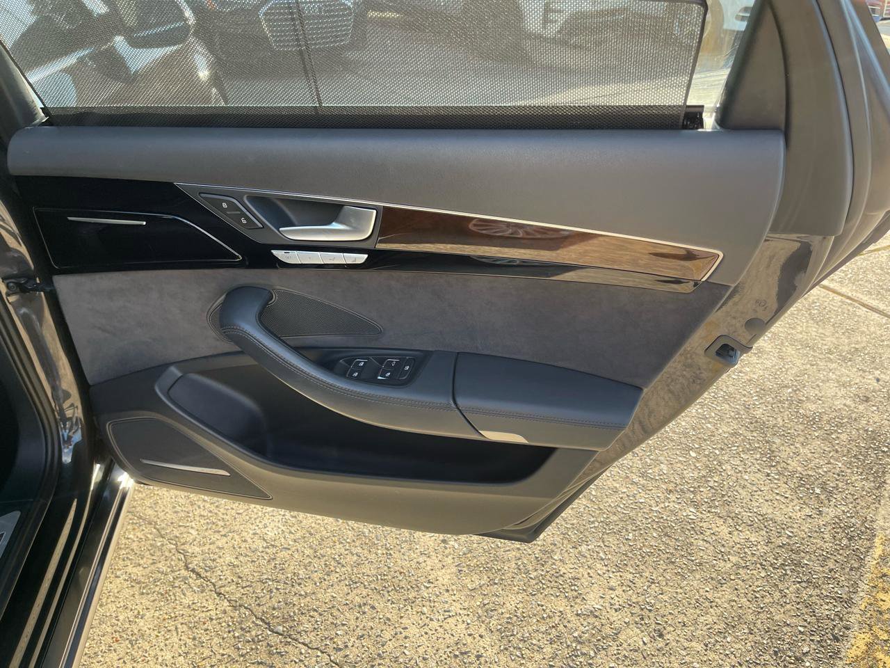 Used 2016 Audi A8 L 3.0T w/ Executive Package image 19