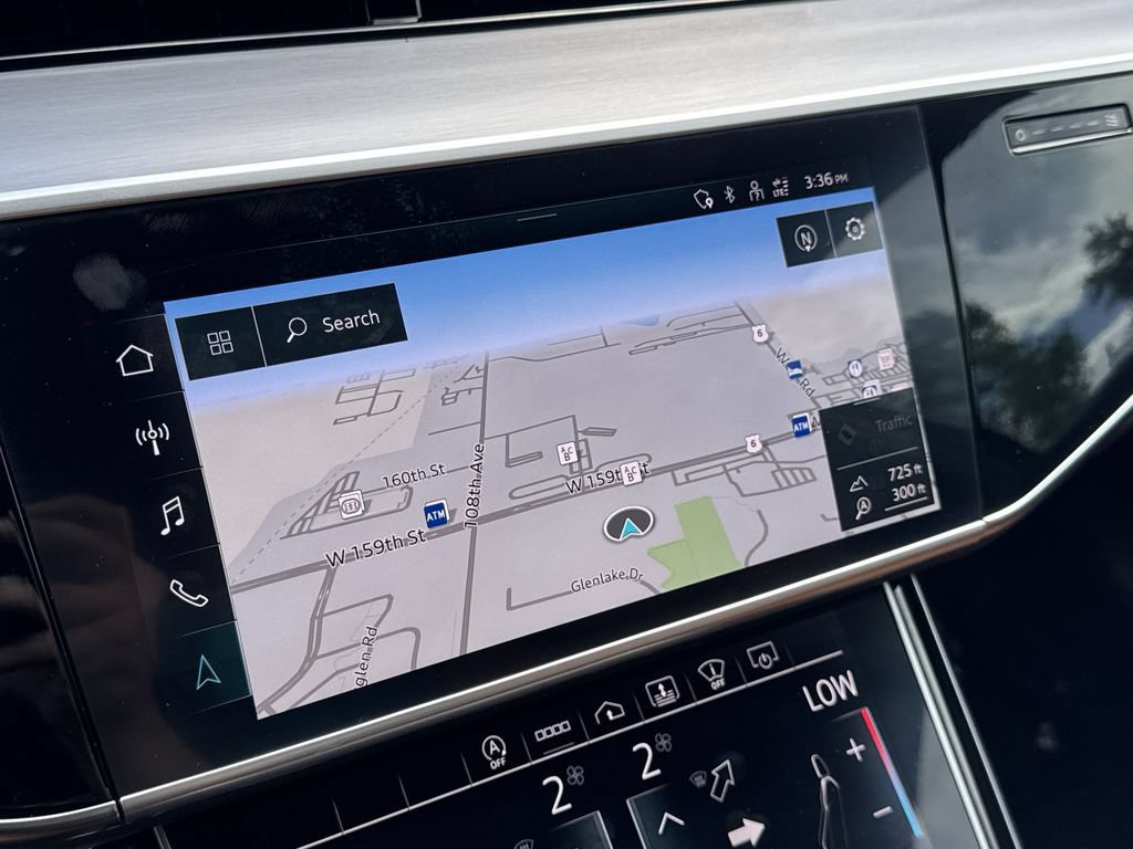 Used 2022 Audi S8 AWD/4WD image 20