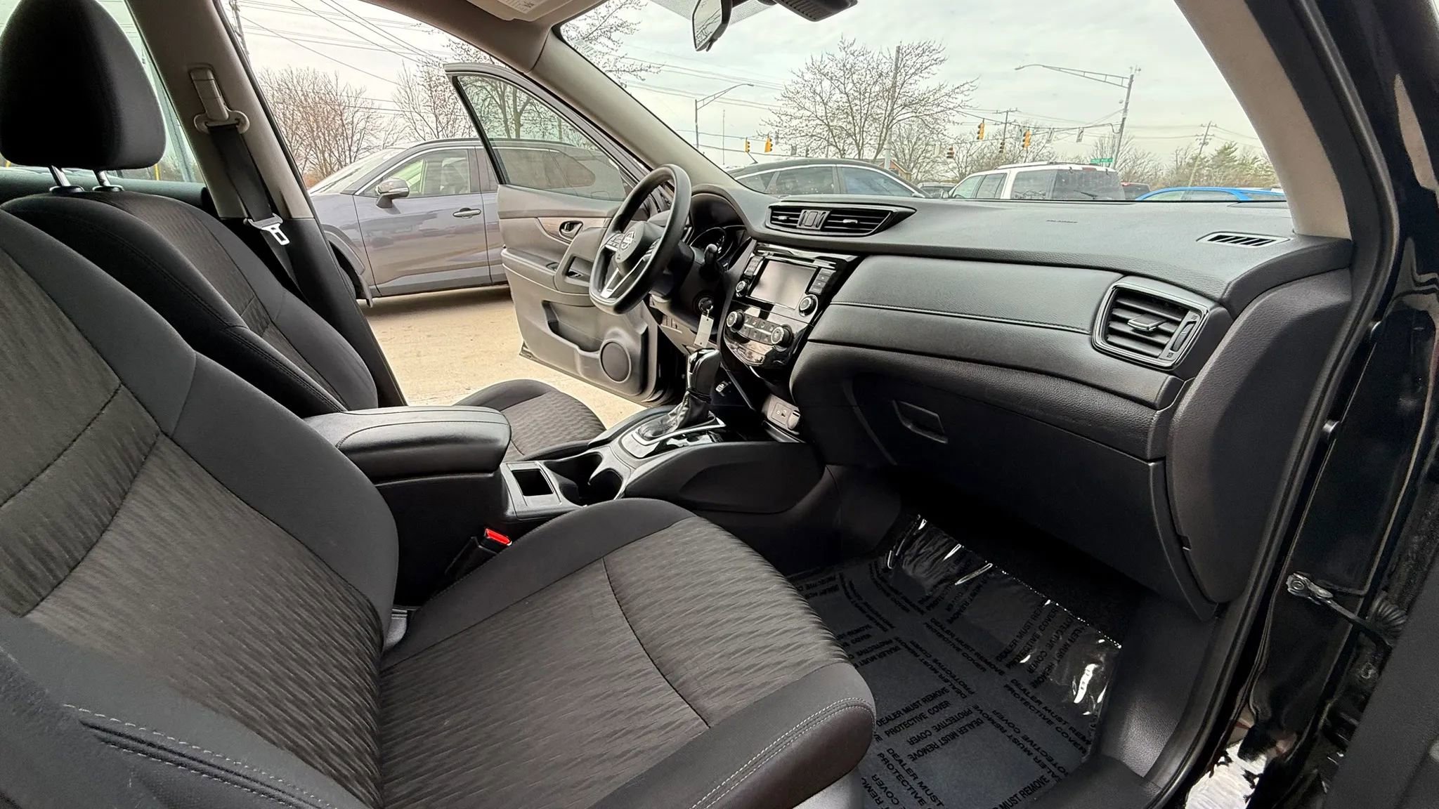 Used 2019 Nissan Rogue S image 13