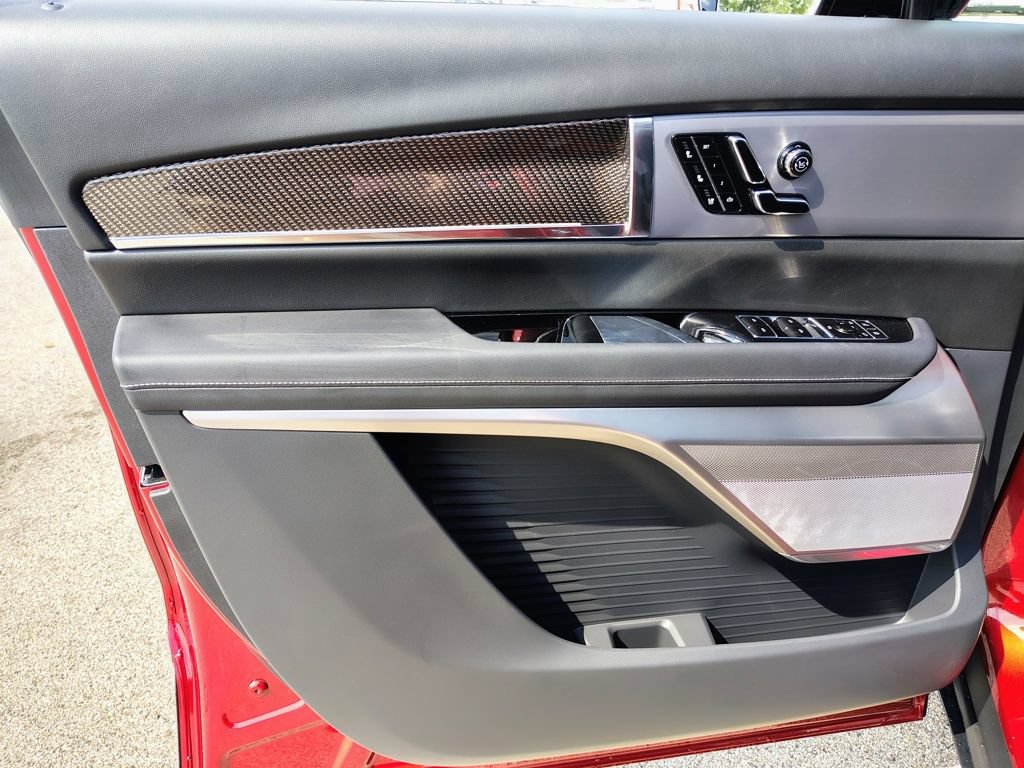 New 2027 Cadillac Vistiq Premium Luxury w/ LPO, Premium Carpet Package AWD/4WD image 20