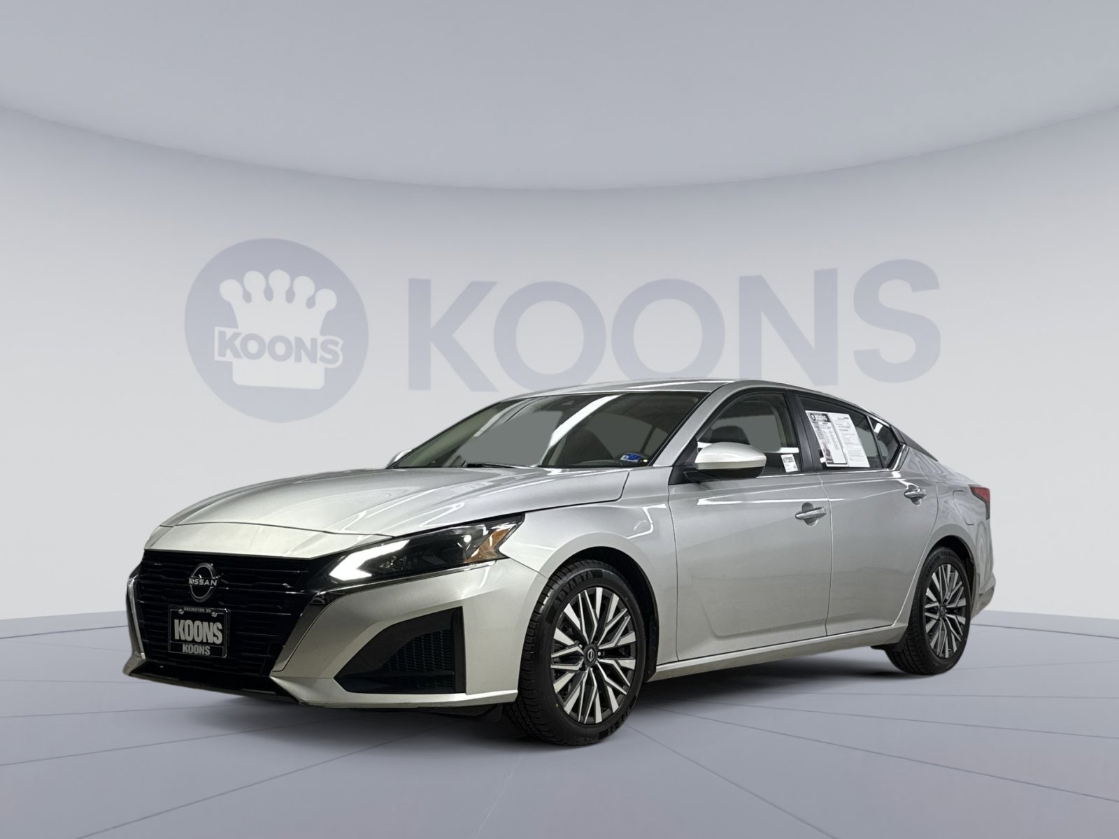 Used 2023 Nissan Altima 2.5 SV
