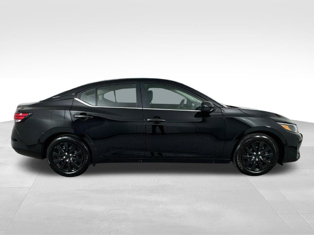 Used 2025 Nissan Sentra S FWD image 8