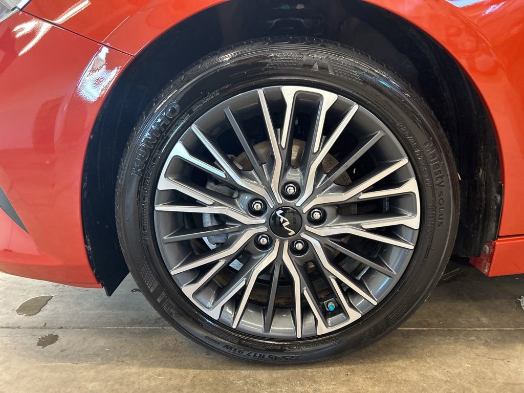 Certified 2023 Kia Forte GT-Line FWD image 25